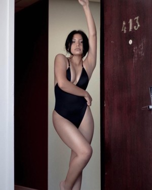 Shina Novalinga Photo #18