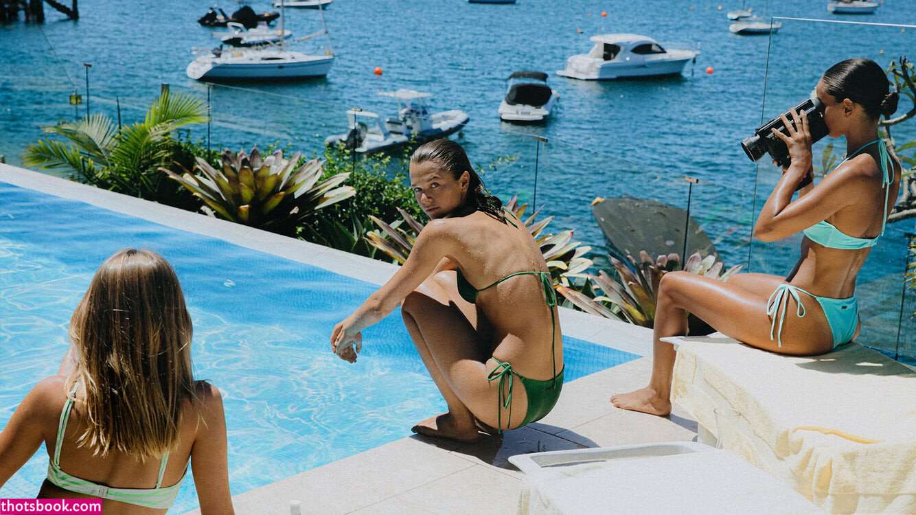 Alannah Walton Photo #7