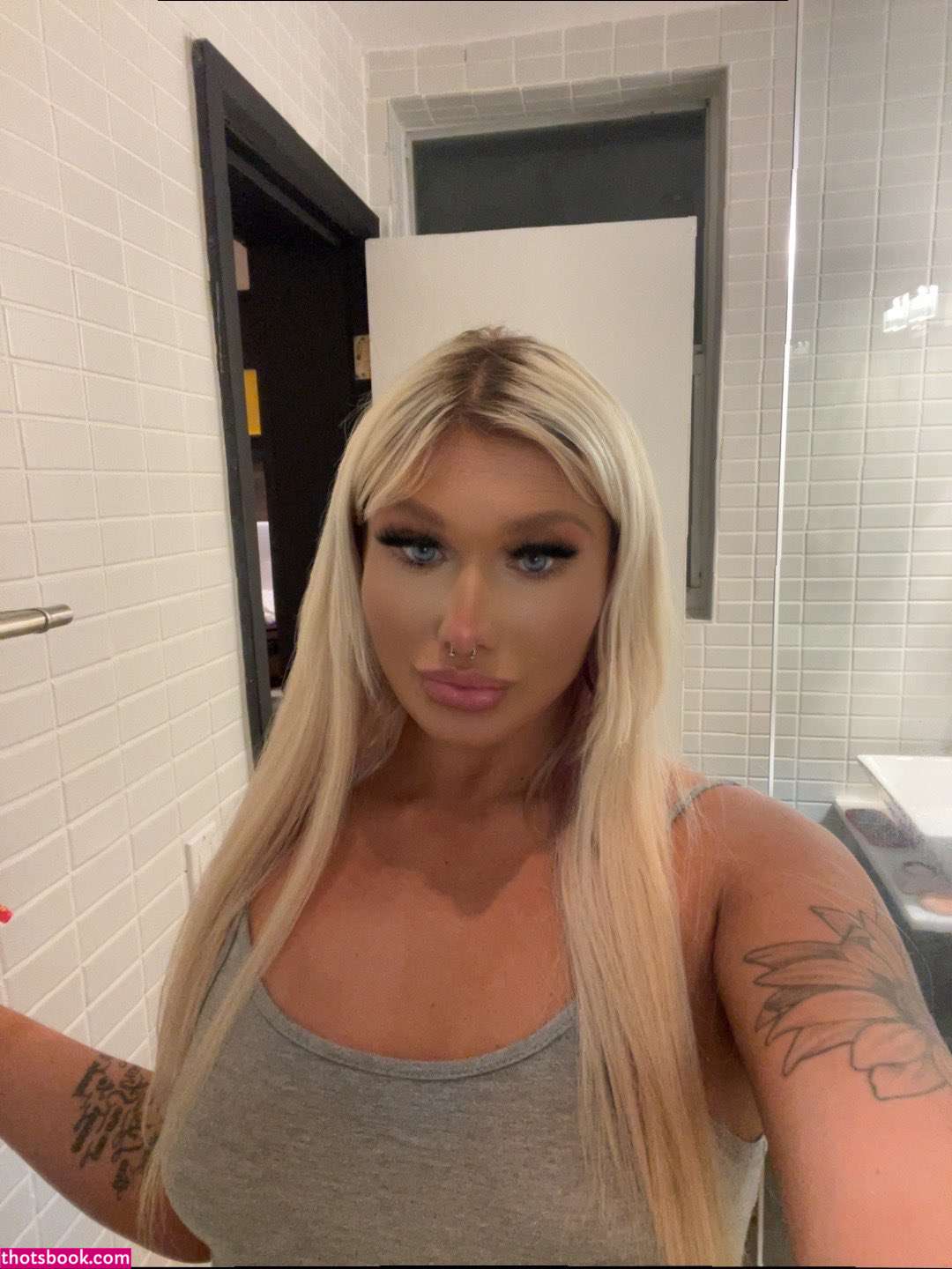 Chanel Luxx Photo #19