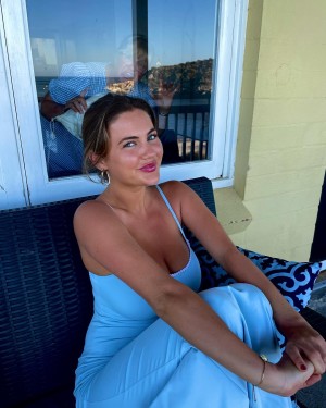 Charlotte Peckk Photo #15