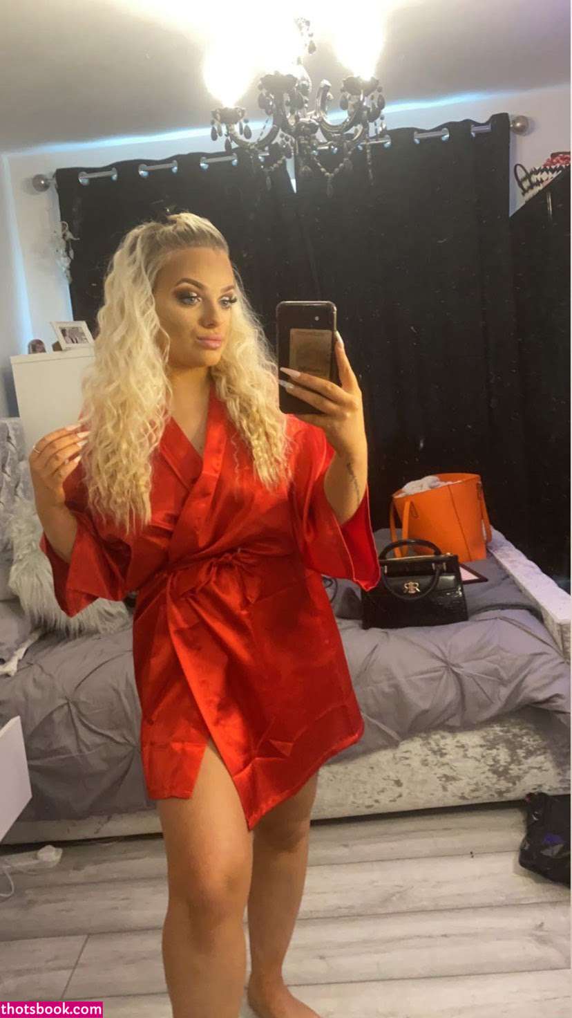 Brooke Lee Photo #10