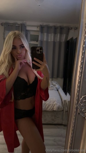 Brooke Lee Photo #25