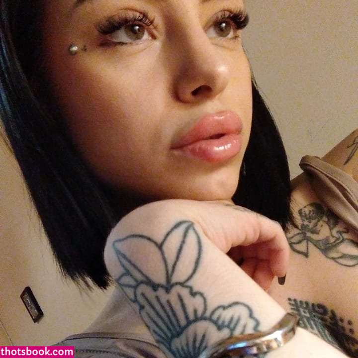 kyraquinzel Photo #2