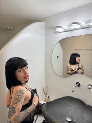 kyraquinzel Photo #16