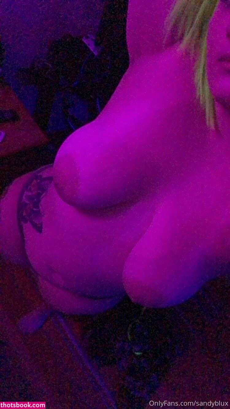 Sandy Azulita Photo #1