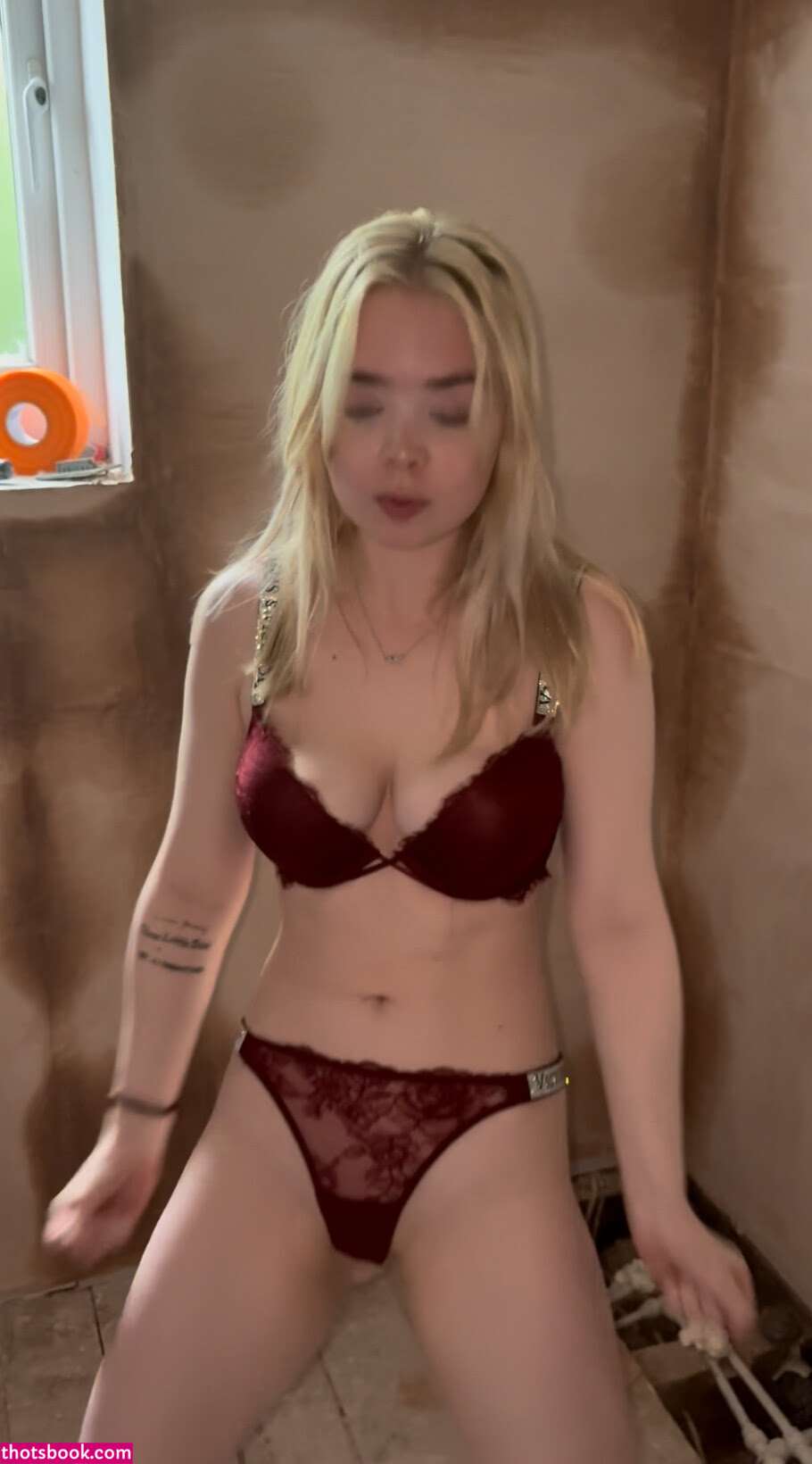 Kittysblind Photo #9