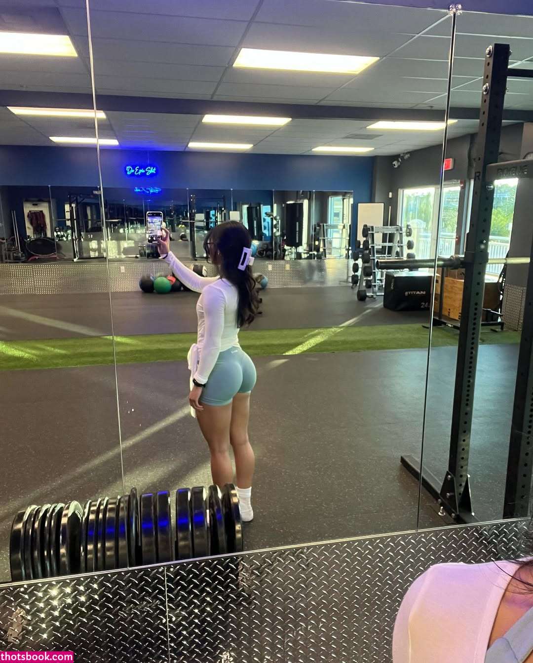 Lizelle Pear Photo #16