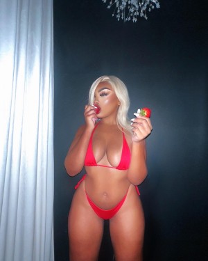 jazwiththevibes Photo #30