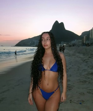 Lara Braile Photo #30