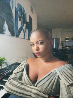 goddessnine Photo #3