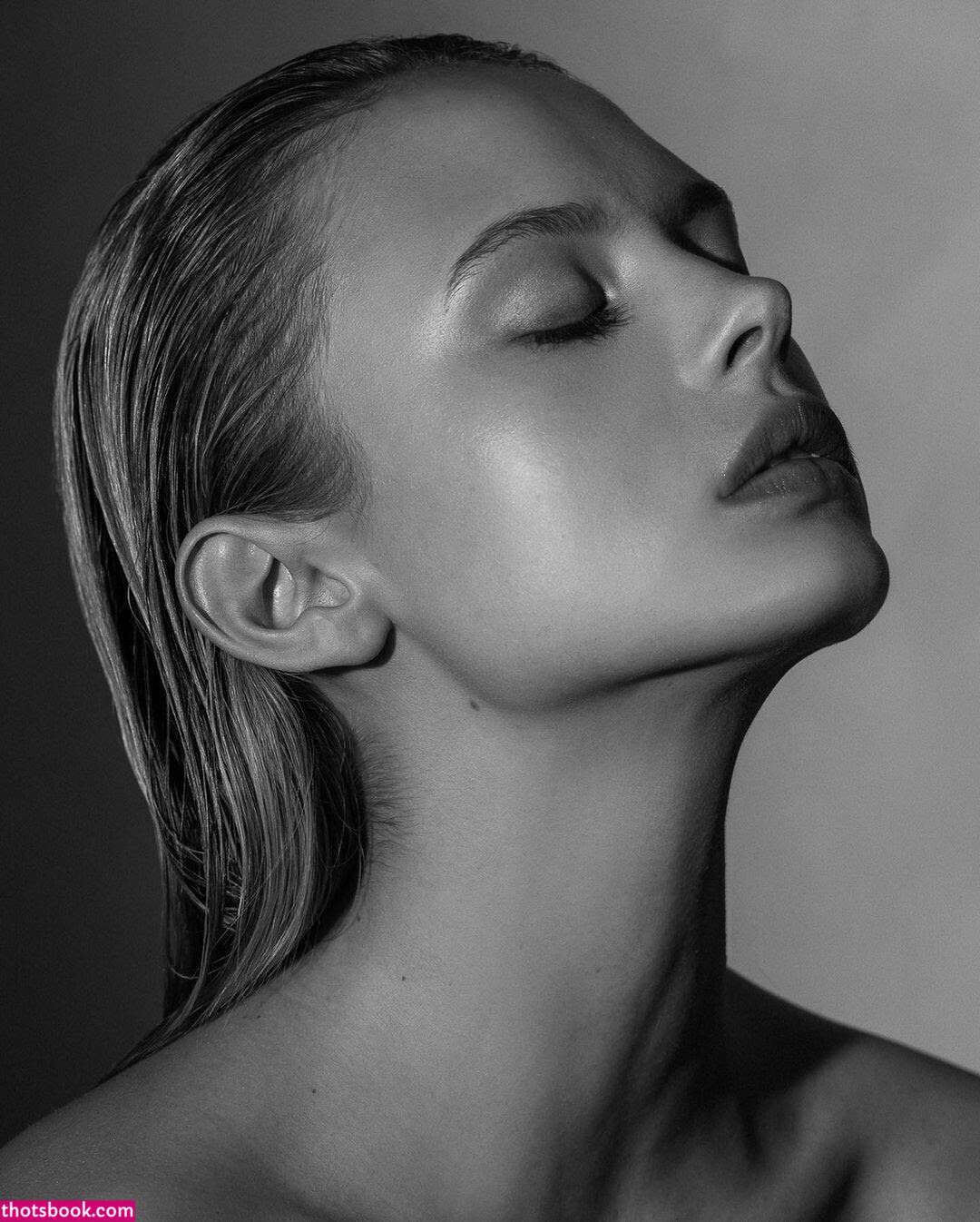 Victoria Germyn Photo #7