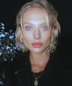 Victoria Germyn Photo #42