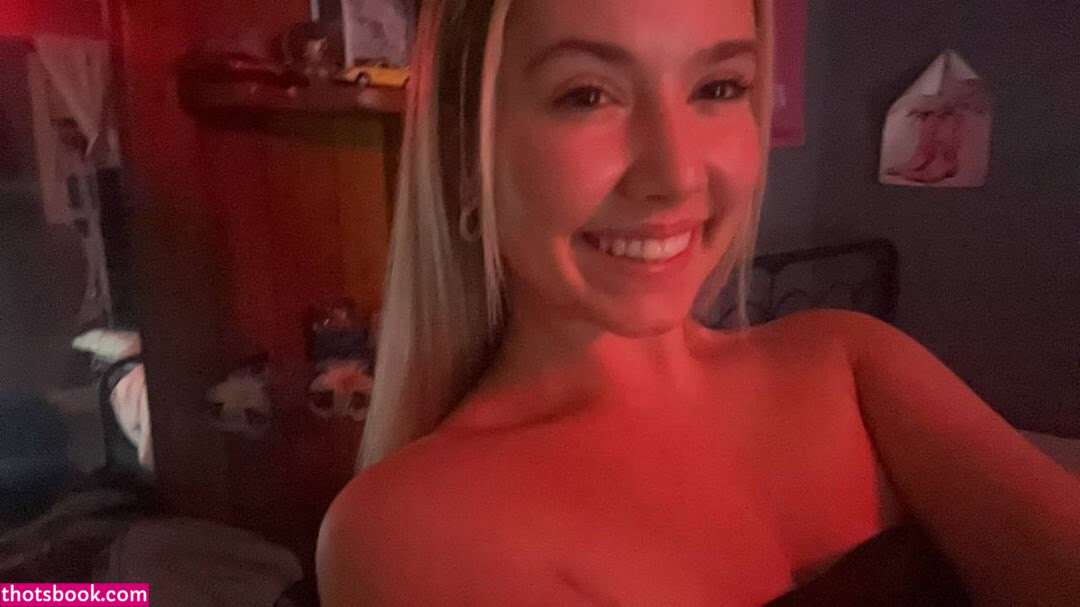 Maddie Madz Photo #9