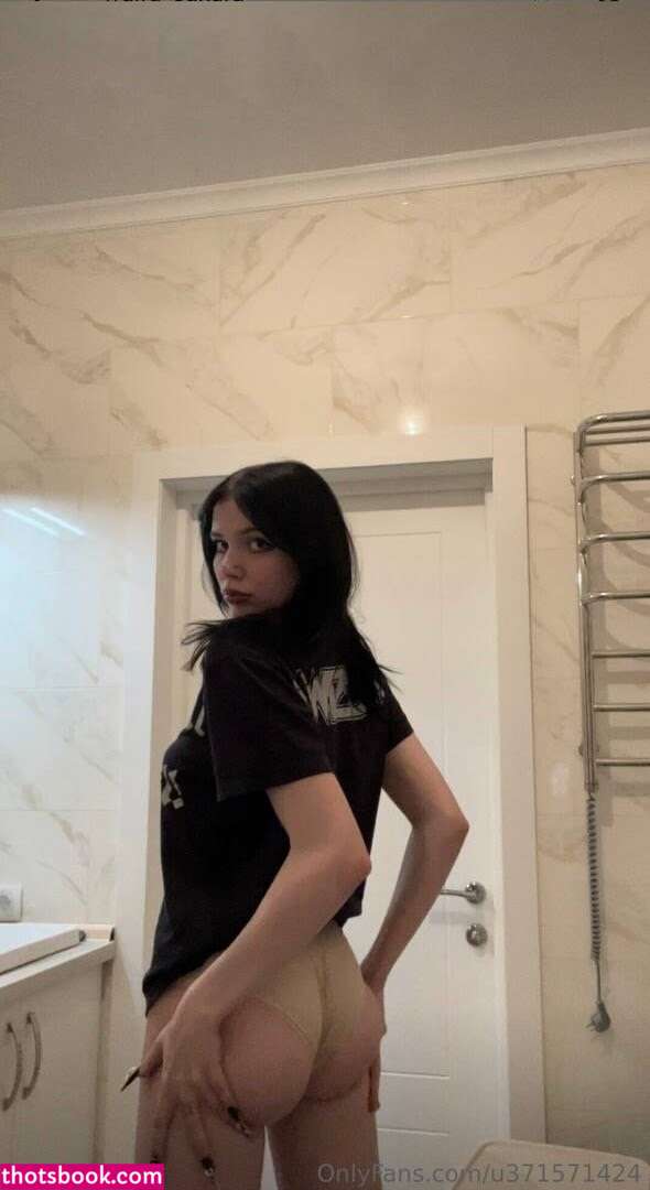 Sophiasinns Photo #26