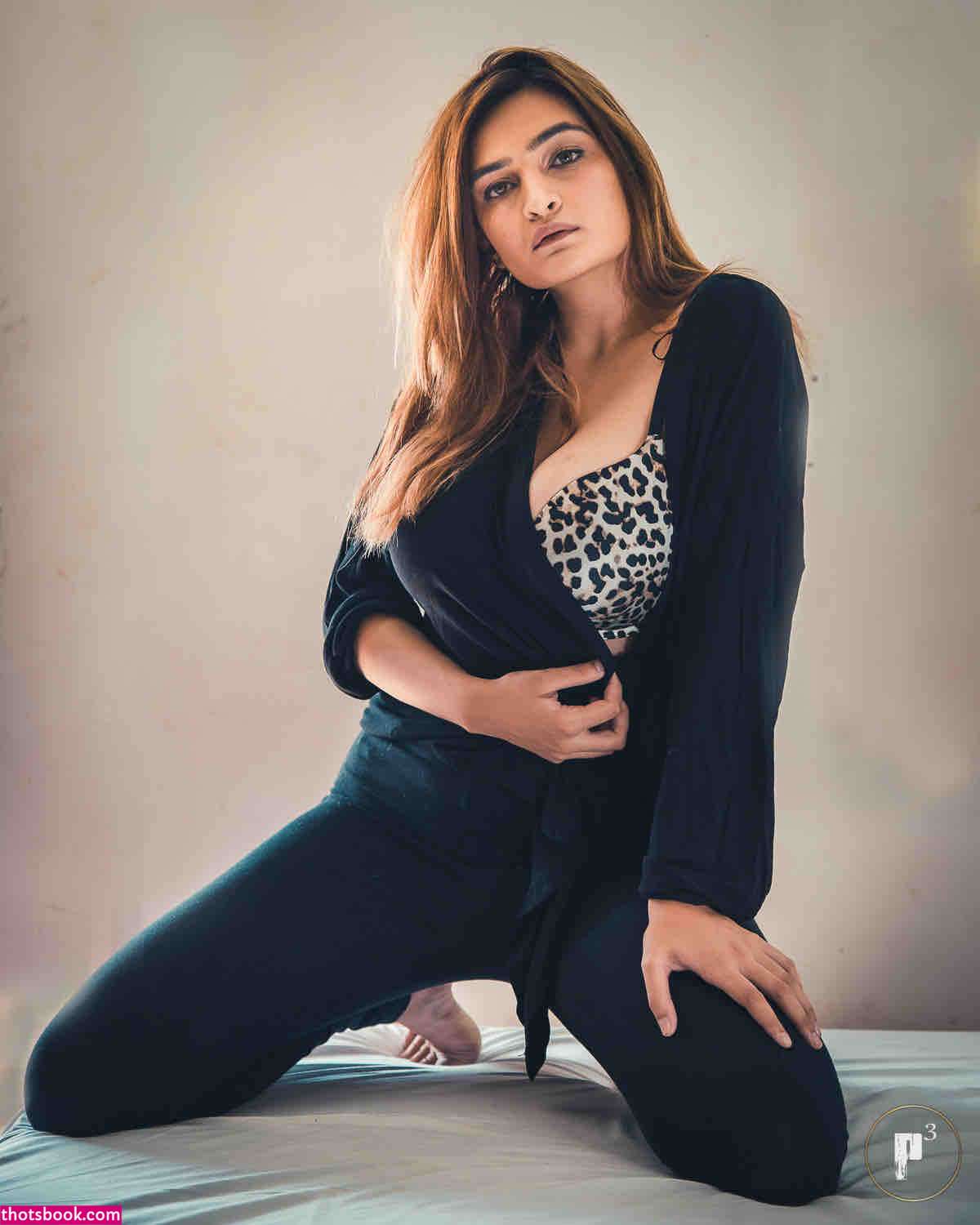 Sonali Malhotraa Photo #12