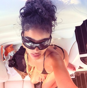 Alexis Carrington Photo #2