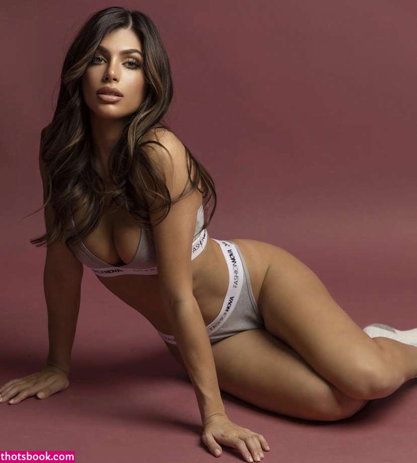 Bella Barbaro Photo #17