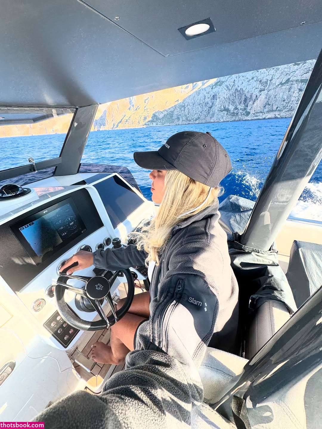 capitancandy Photo #1