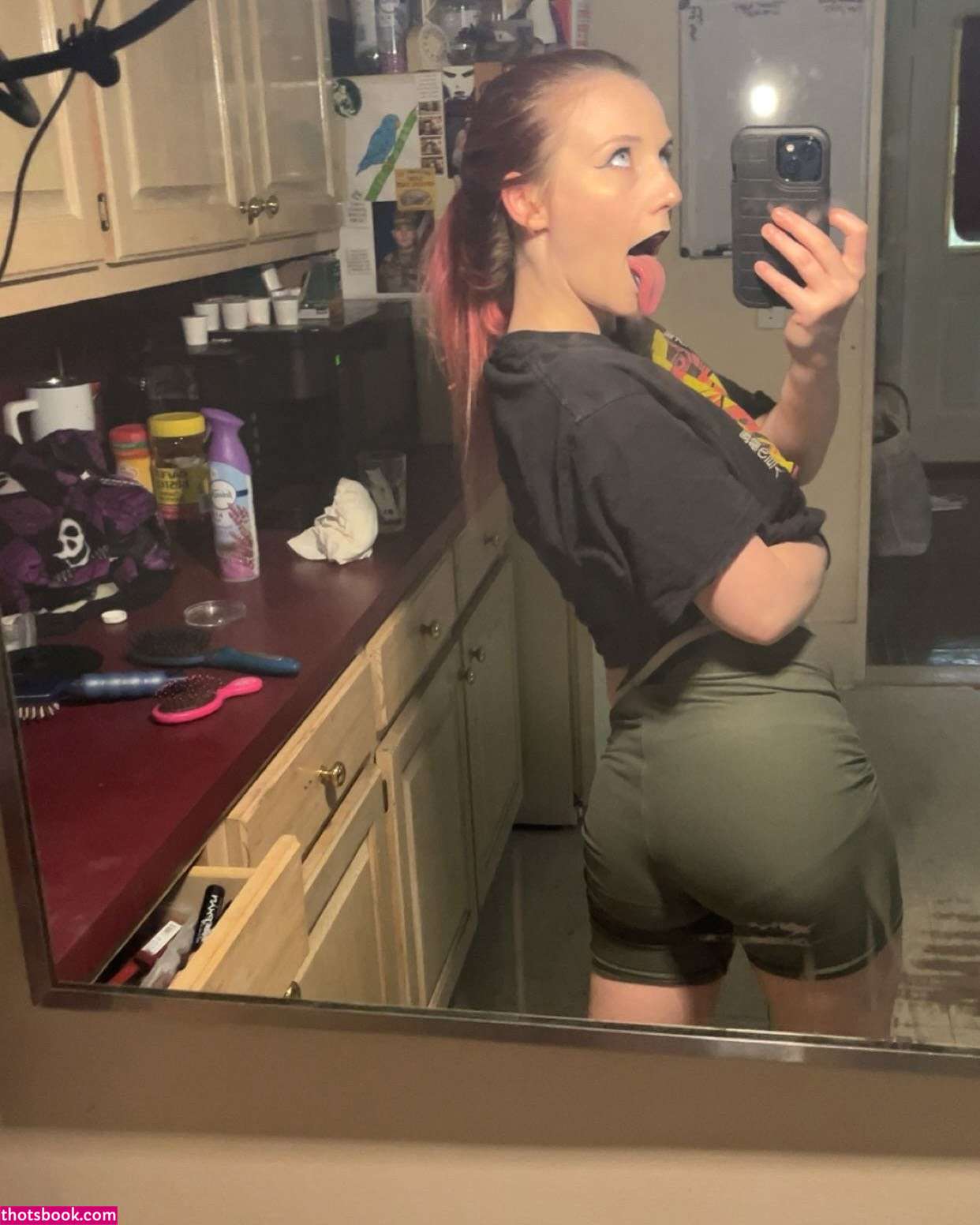 Carrie Cannie Photo #4