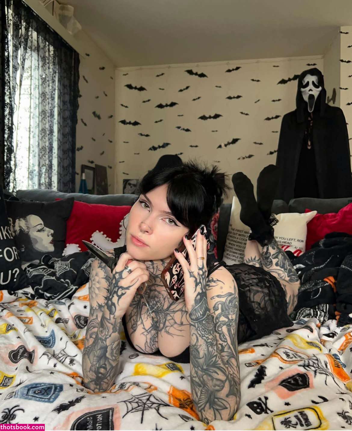 Tyniquewebster Photo #9