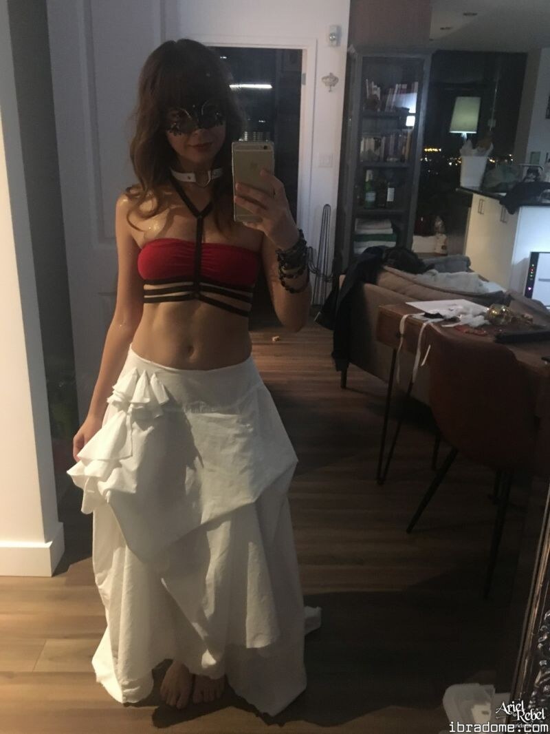 Ariel Rebel Photo #17