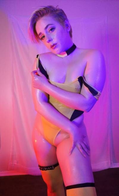 Anya Braddock Photo #1