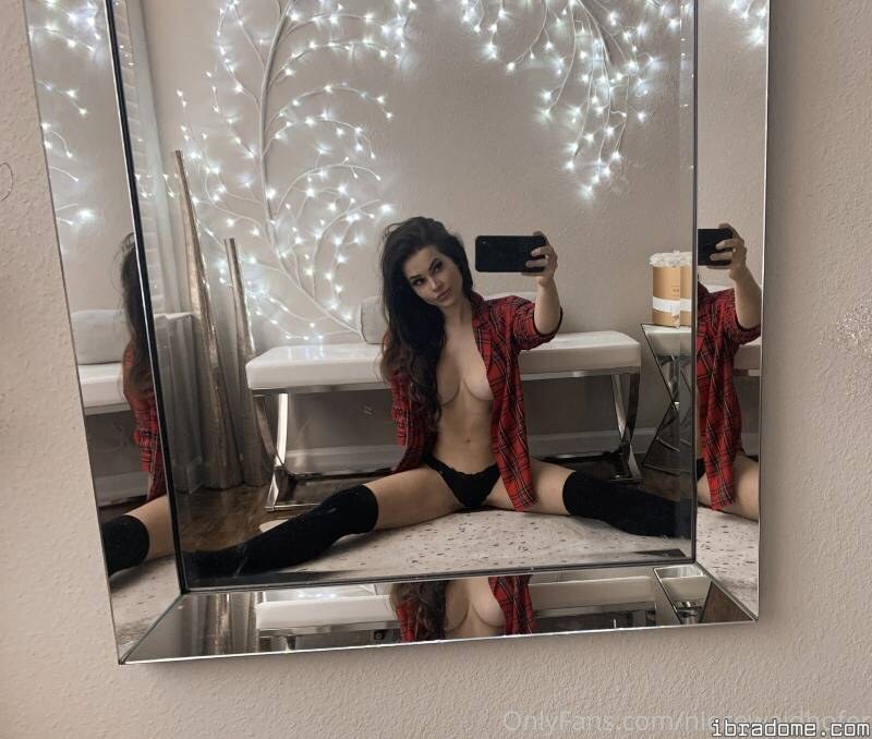 Niece Waidhofer Photo #62