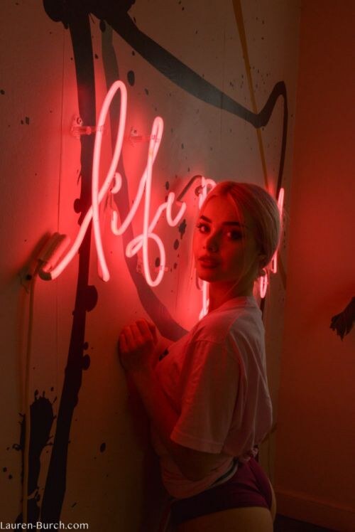 Lauren Burch Photo #171