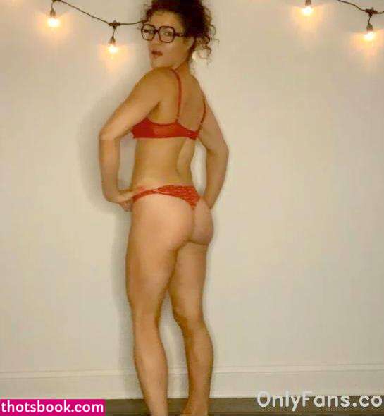 Felice Herrig Photo #26