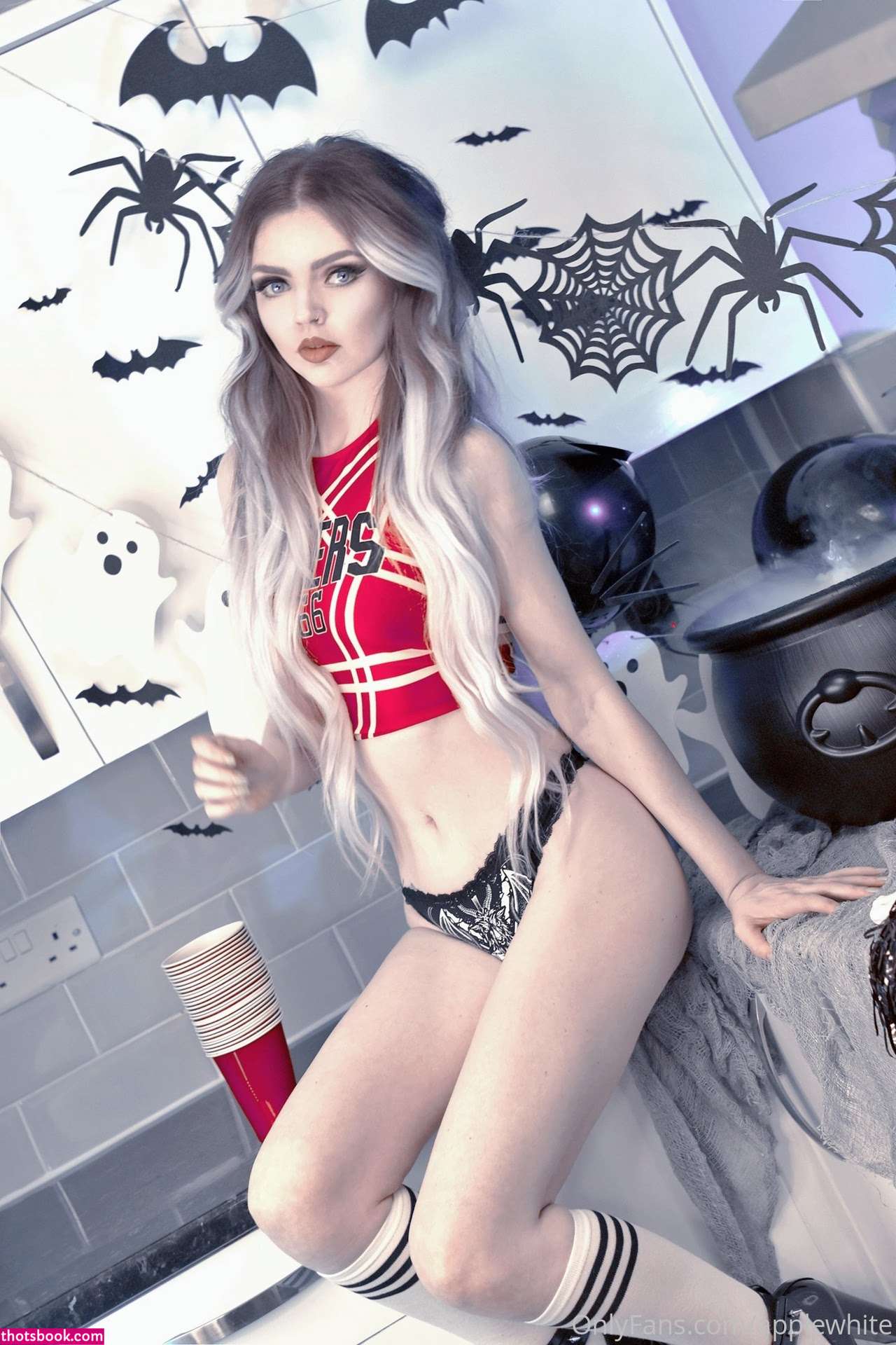 Applewhite Photo #13