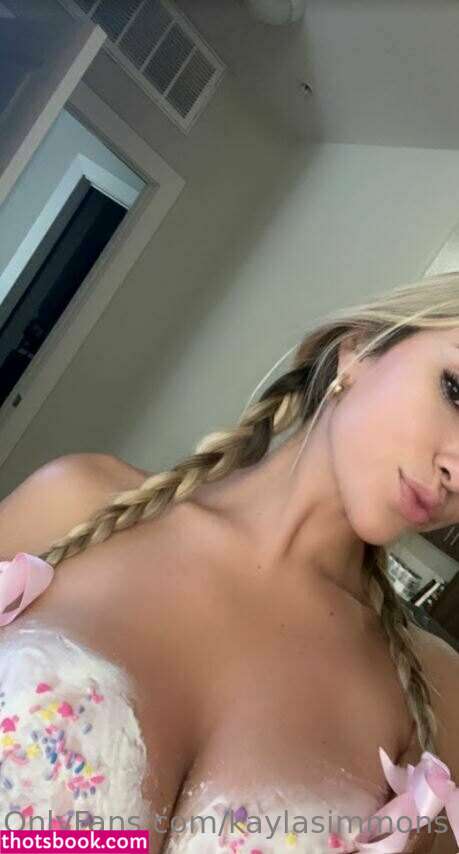 Kayla Simmons Photo #22