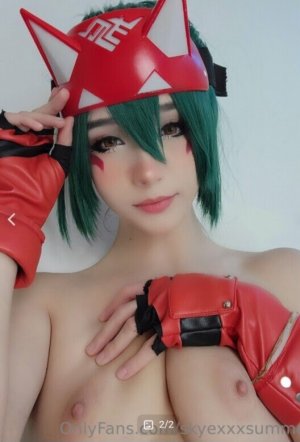 Skye Summers Photo #10