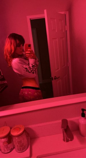 Molly Stewart Photo #29