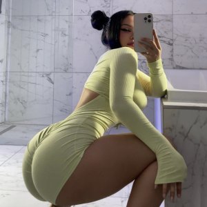 Gina Savage Photo #32