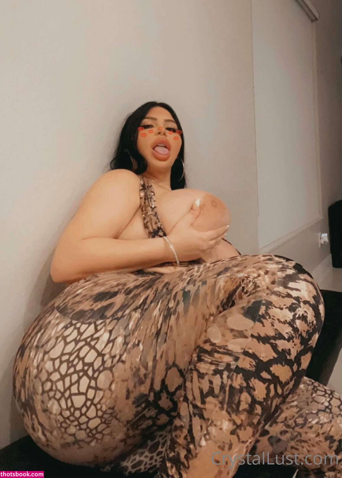 Crystal Lust Photo #22