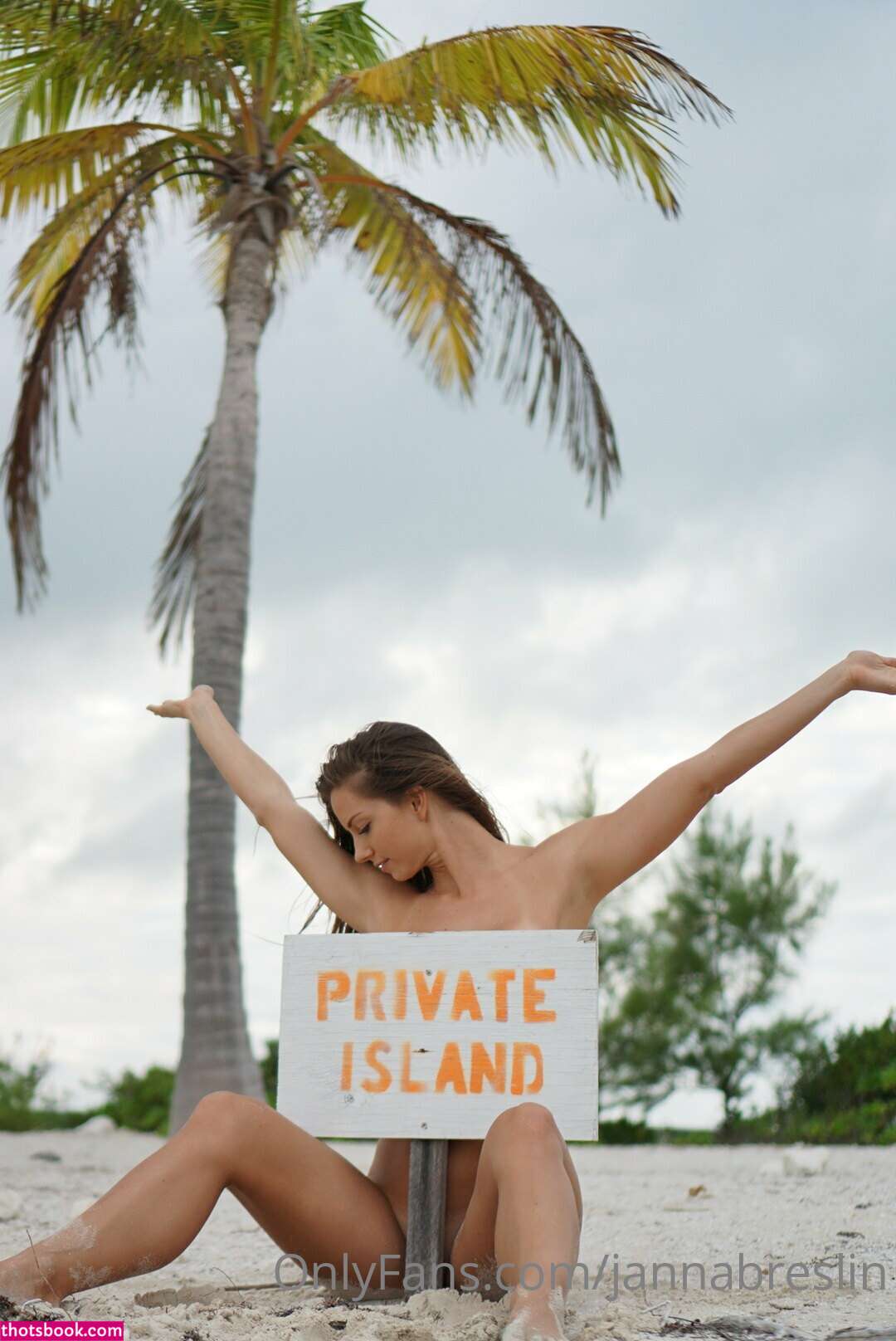 Janna Breslin Photo #14