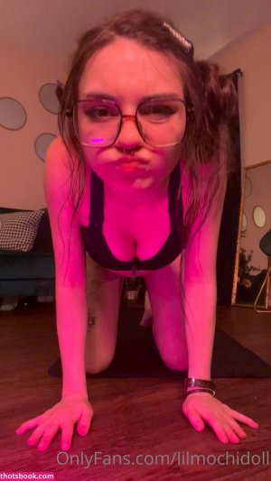 Lilmochidoll Video #104