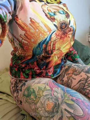 Ariane Saint Amour Photo #39