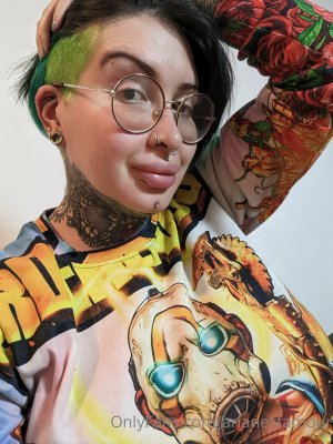 Ariane Saint Amour Photo #40