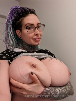 Ariane Saint Amour Photo #58