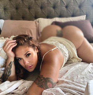 Scarlett Cakez Photo #35