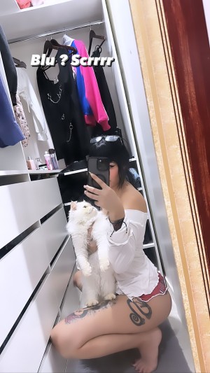 Yasmim Cat Photo #61