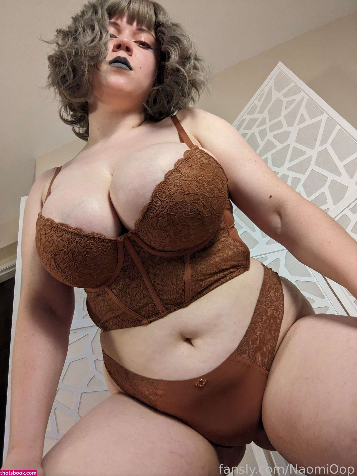 Naomiwastaken Photo #557