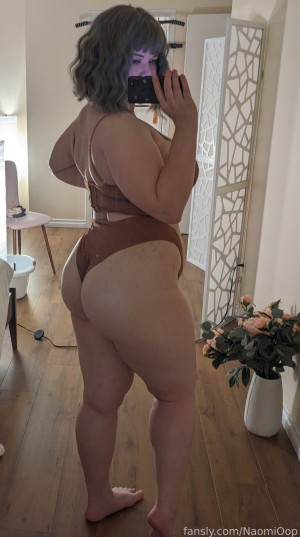 Naomiwastaken Photo #546