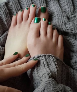 Tinyfeettreat Photo #52