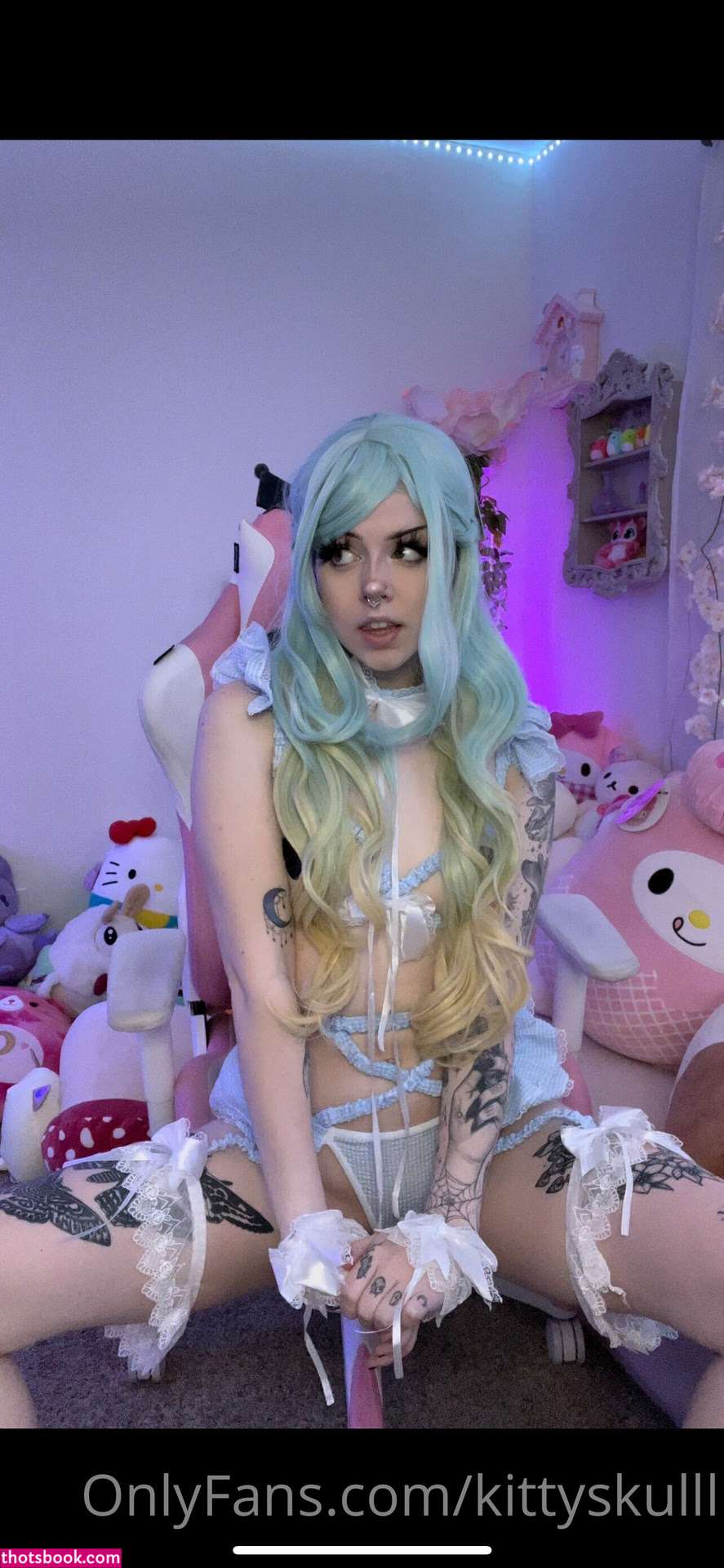 yeahimcaroline Photo #48