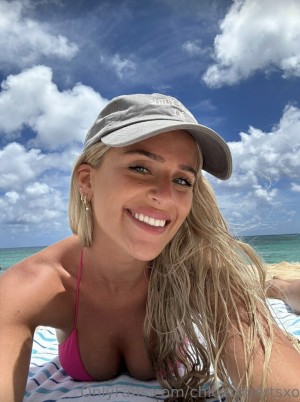 Chloe Roberts Post #7