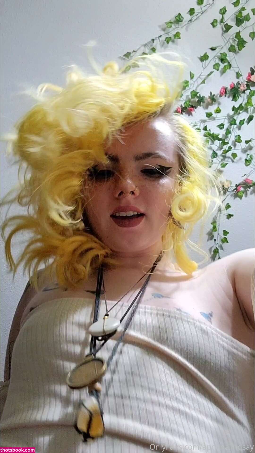 aprilinalindsay Photo #76