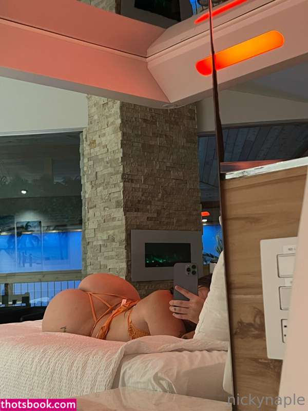 Nickynaple Photo #75