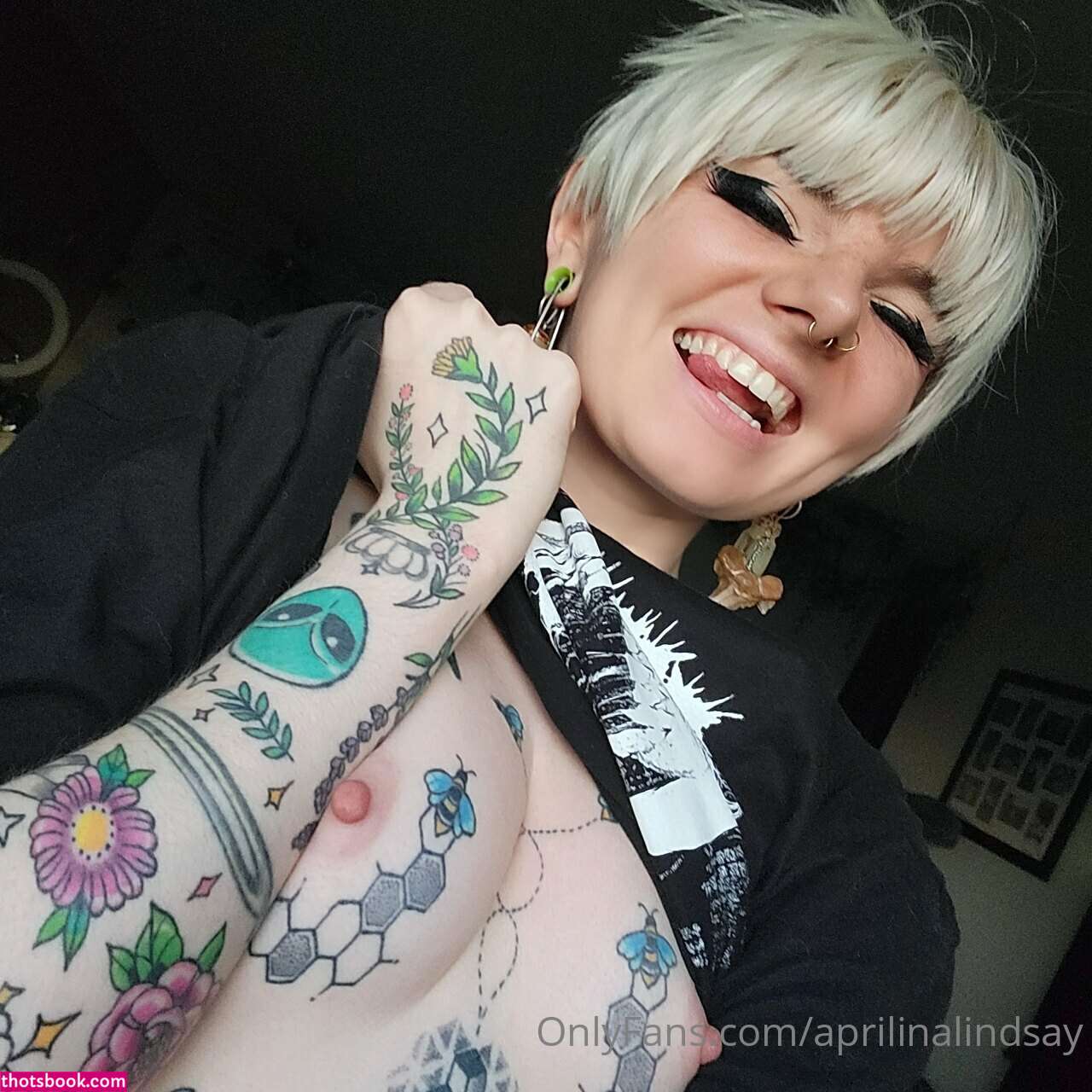 aprilinalindsay Photo #213